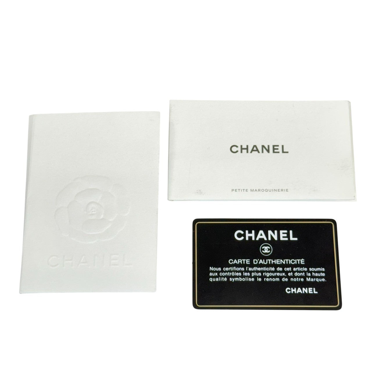 CHANEL キャビアスキン　マトラッセ ラウンドファスナー 長財布