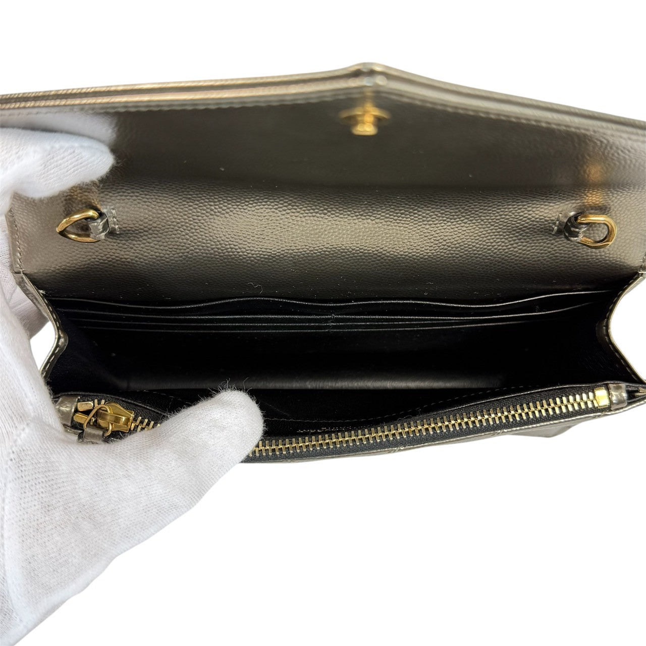 Yves Saint Laurent カサンドラ エンベロープ チェーンウォレット　レザー　ゴールド金具