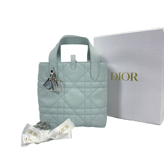 Christian Dior Toujours バーティカル トートバッグ スモール　マクロカナージュ カーフスキン　ペールブルー